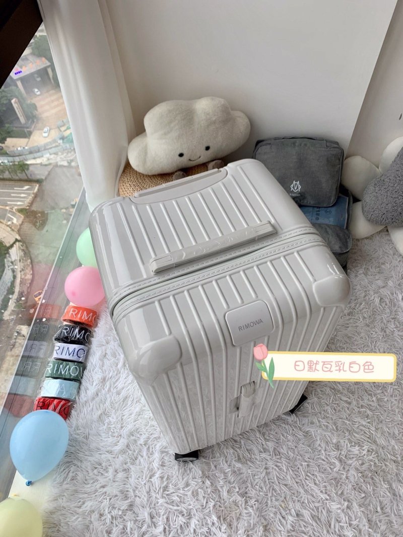 Alternative view of Rimowa Suitcase