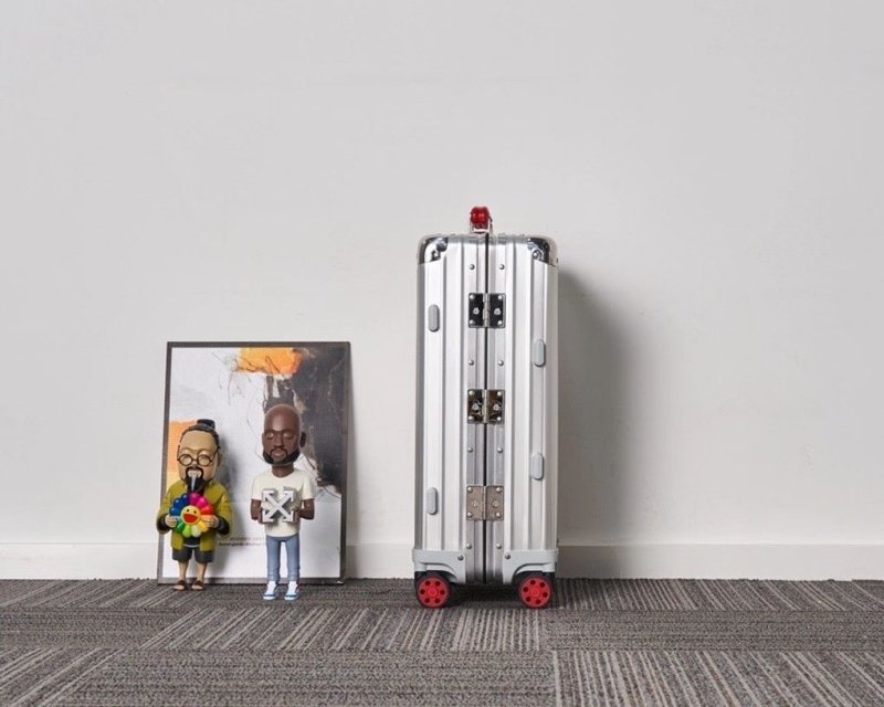 Alternative view of Rimowa Suitcase