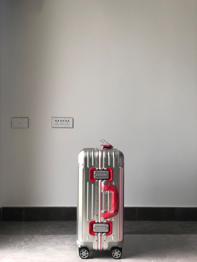 Alternative view of Rimowa Suitcase