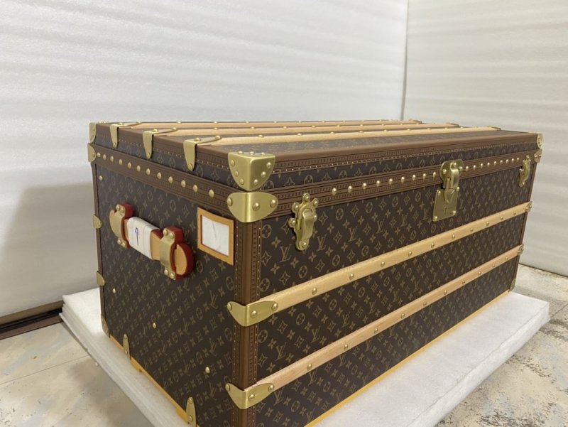 Alternative view of LV Suitcase