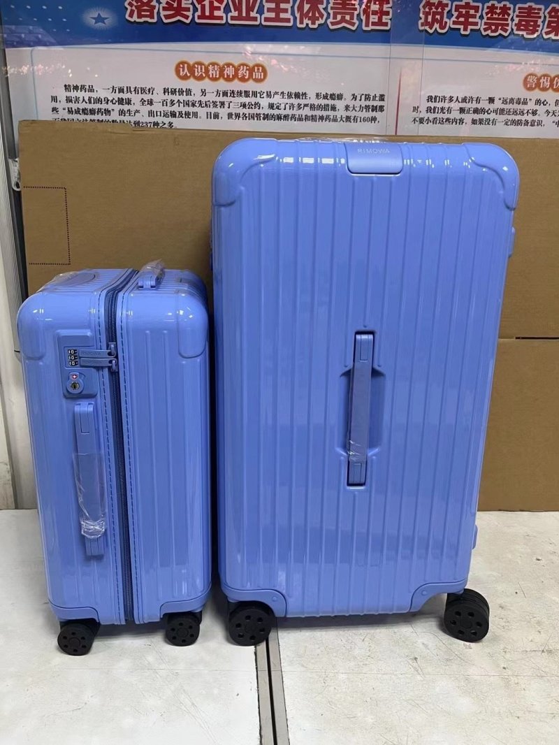 Alternative view of Rimowa Suitcase