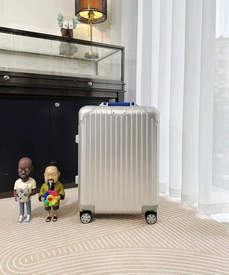 Alternative view of Rimowa Suitcase