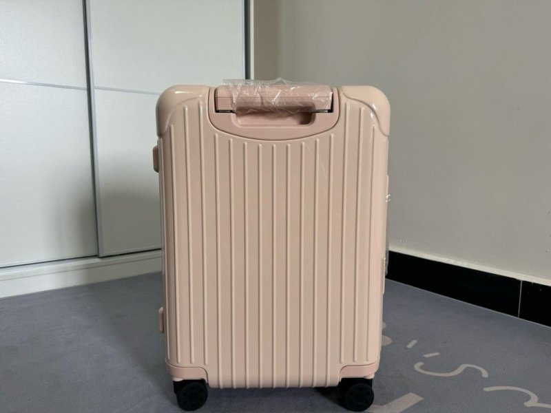 Alternative view of Rimowa Suitcase