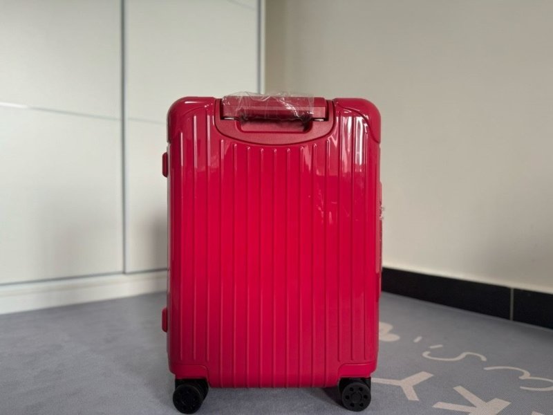 Alternative view of Rimowa Suitcase